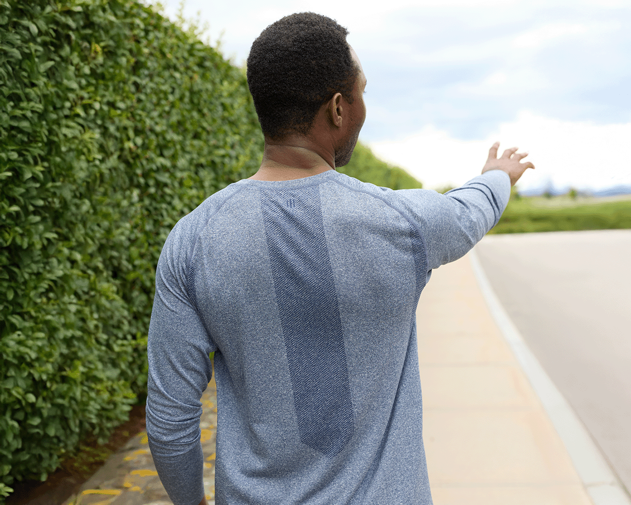 The Carr T-Shirt: Heathered Navy